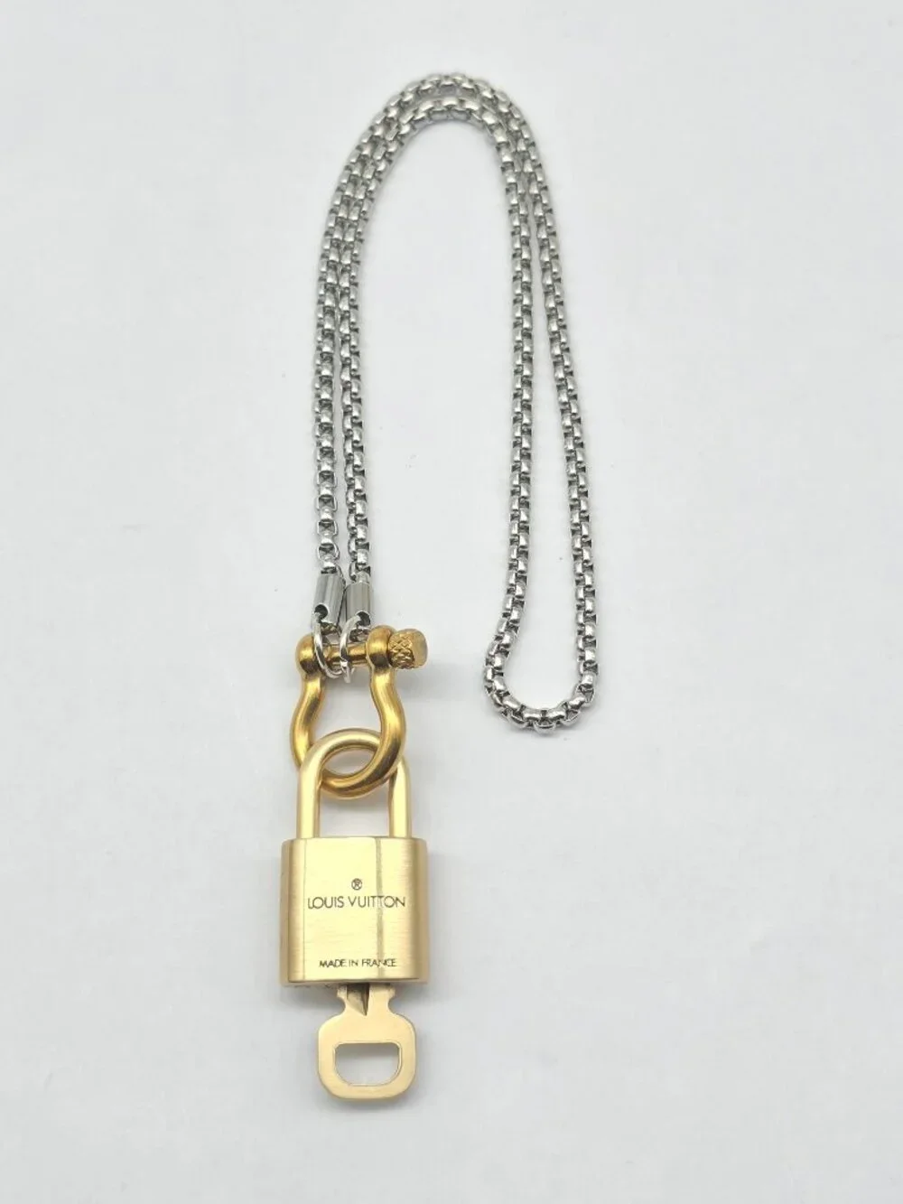 Horse Show Style Stainless Steel Chain with Authentic Louis Vuitton Padlock